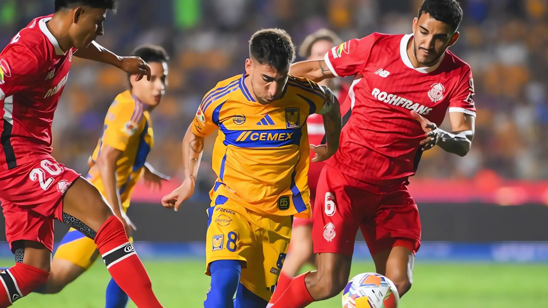 Toluca y Tigres igualan en emocionante juego de semifinales
