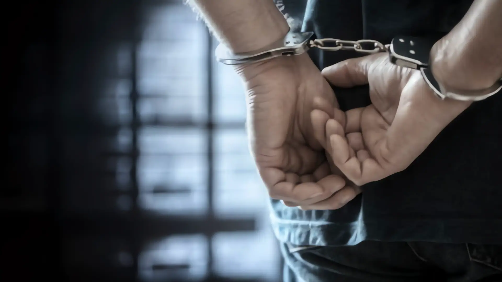 Dos estadounidenses arrestados en Arizona por contrabando de migrantes
