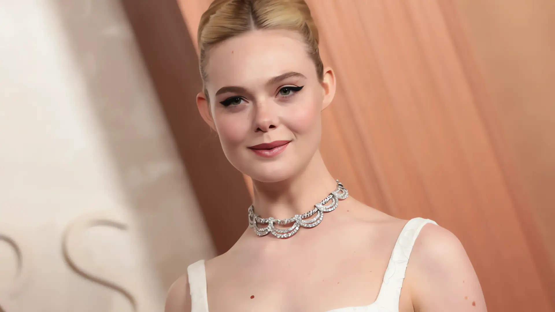Elle Fanning como Effie Trinket en la precuela de Los Juegos del Hambre
