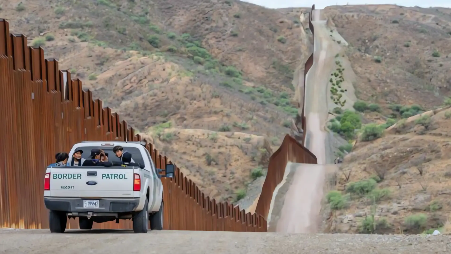 Avanza la construcción de 36 millas del muro fronterizo en Arizona y Nuevo México
