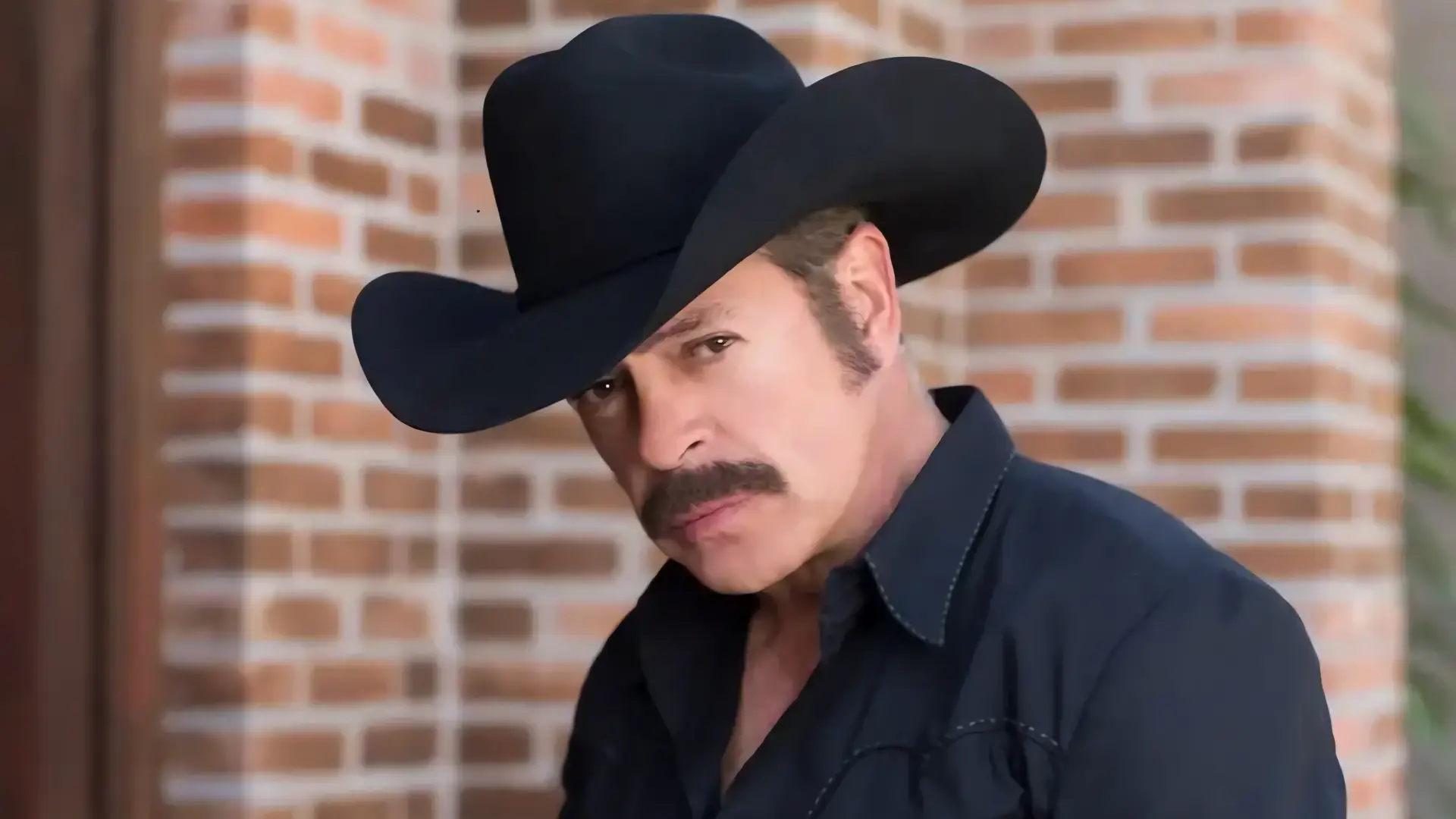 Goyri rechaza papeles LGBTQ+: La polémica divide a México
