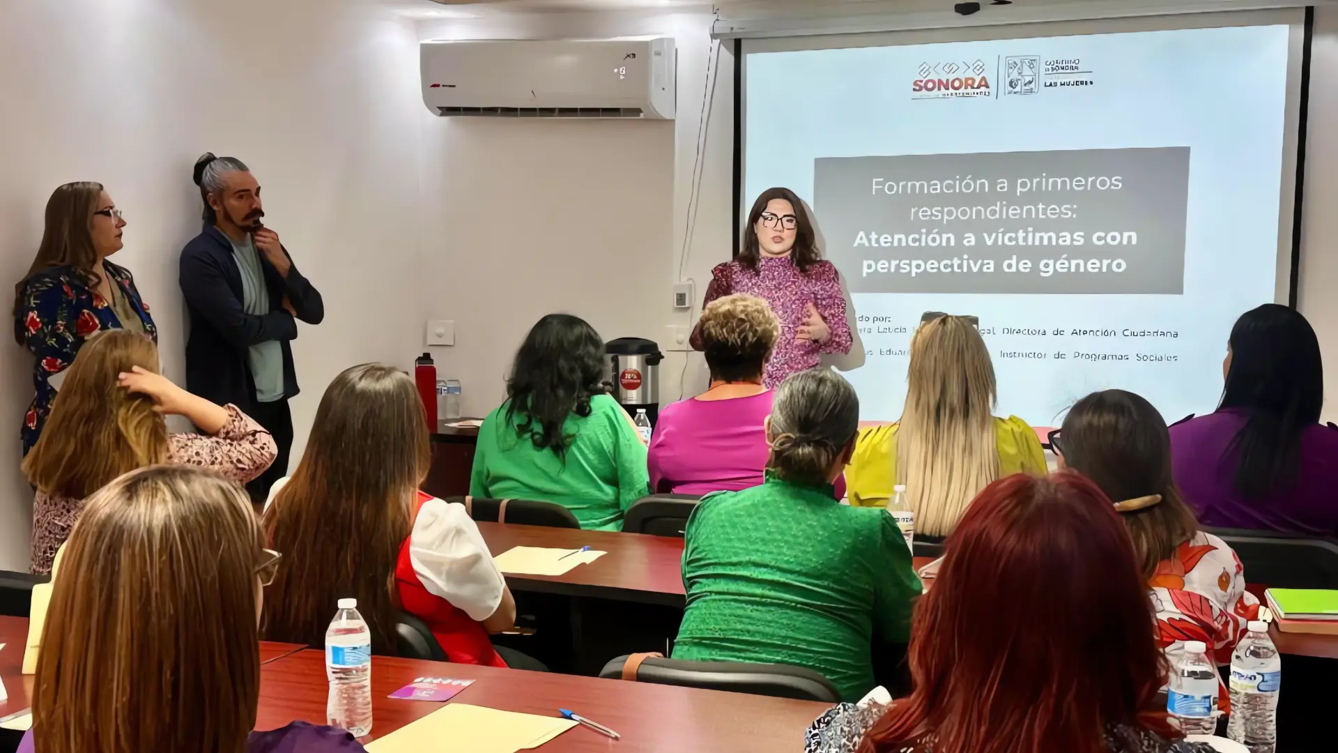 La Secretaría de las Mujeres fortalece capacidades
