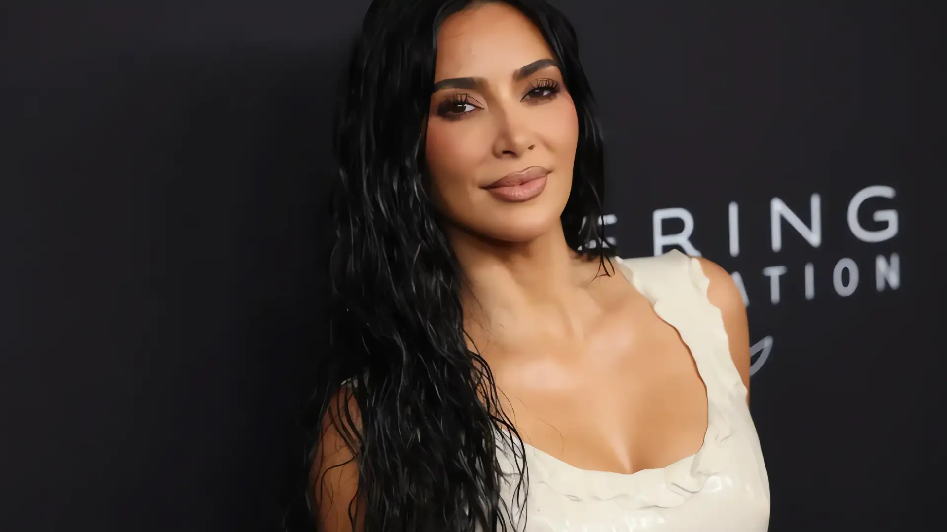 Kim Kardashian critica las prácticas del ICE en Los Ángeles
