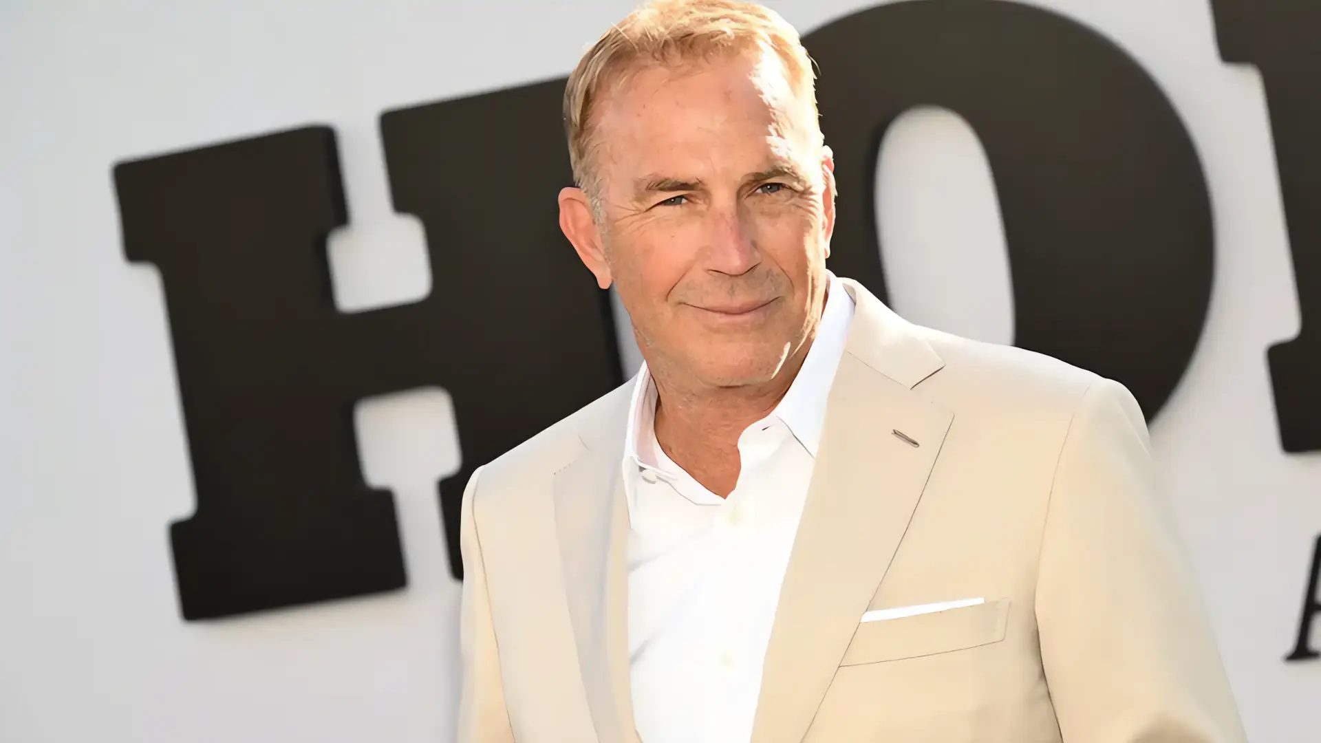 Kevin Costner a los 70: Un futuro sin retiro tras drama familiar
