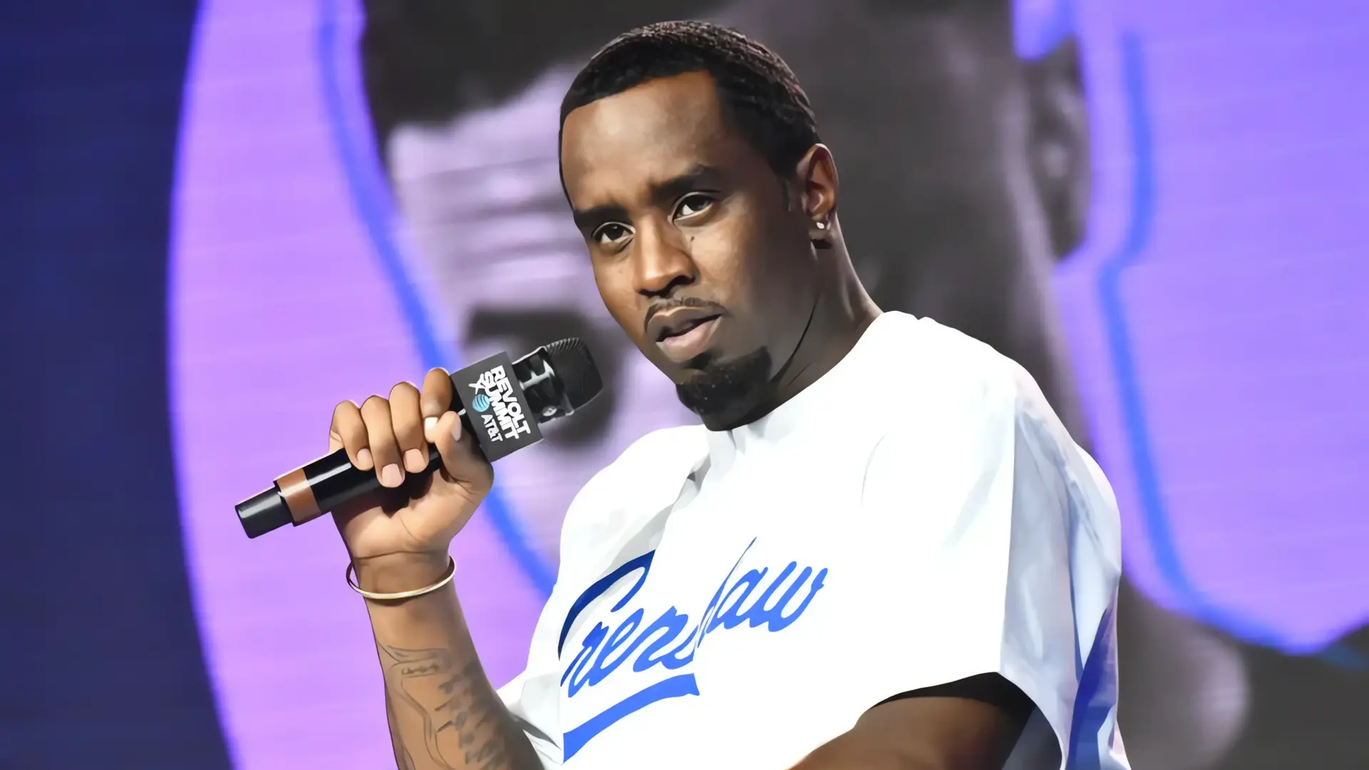 Retiran cargos importantes contra Diddy
