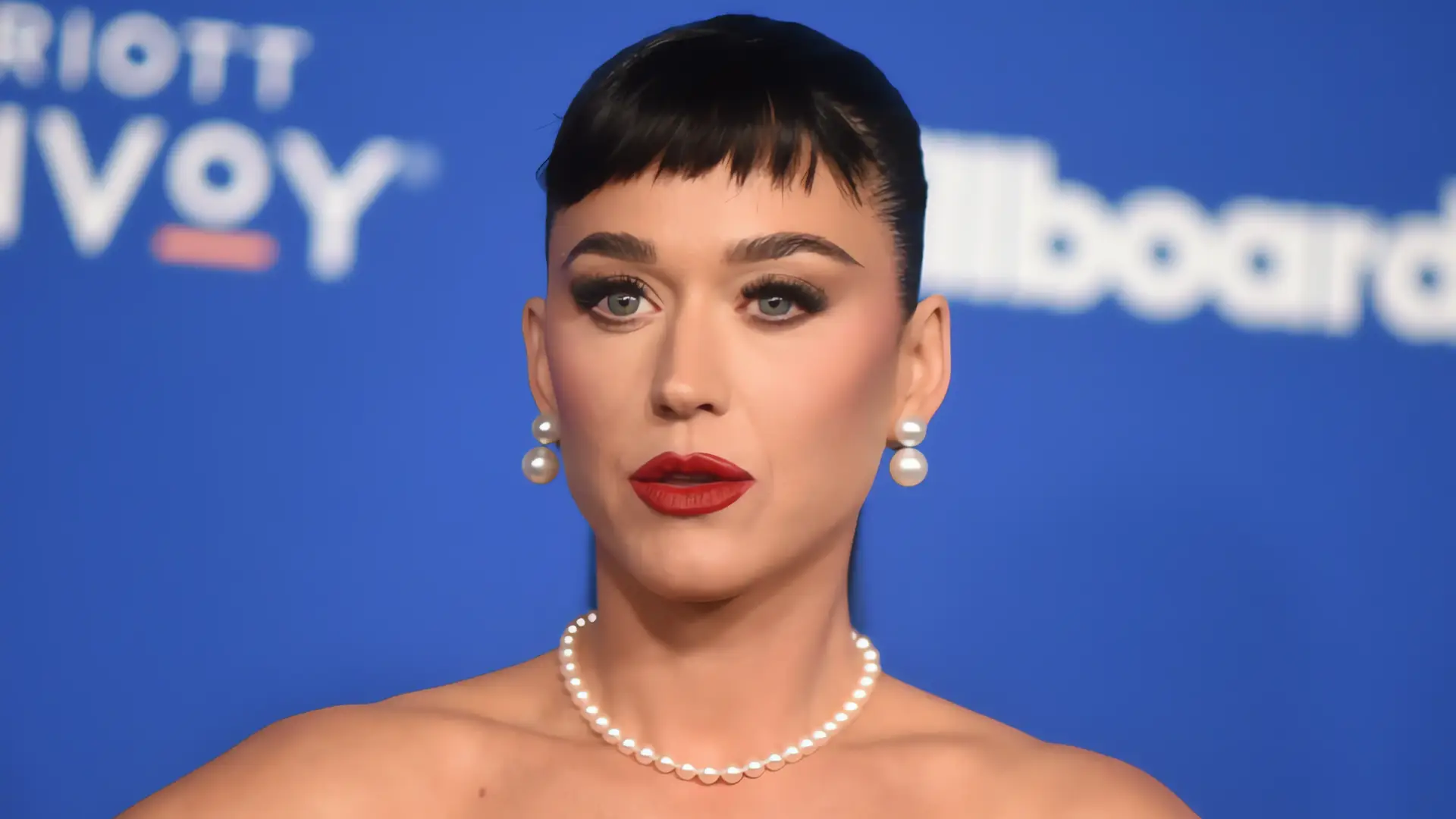 Katy Perry regresa a los escenarios en Australia tras su separación
