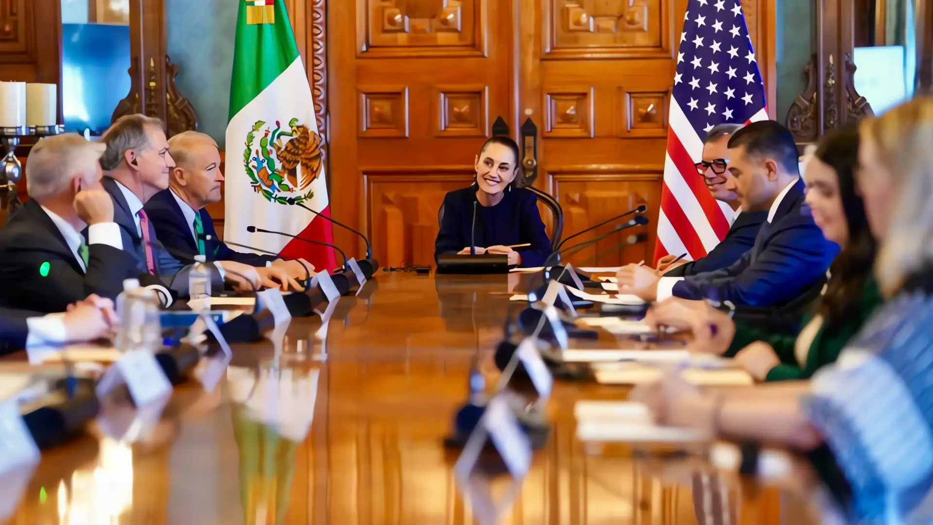 México y EU buscan evitar aranceles del 30% en cruciales negociaciones
