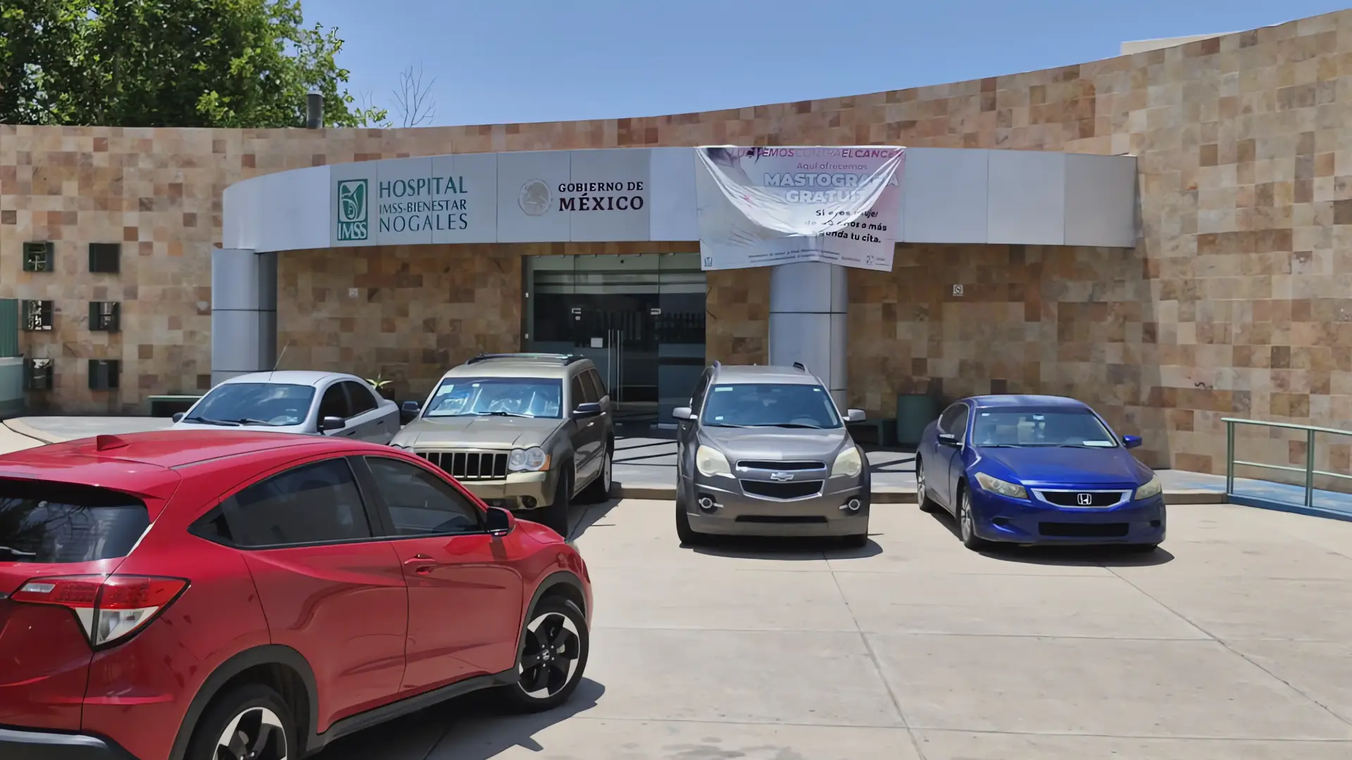 Adultos mayores abandonados en hospital IMSS-Bienestar de Nogales
