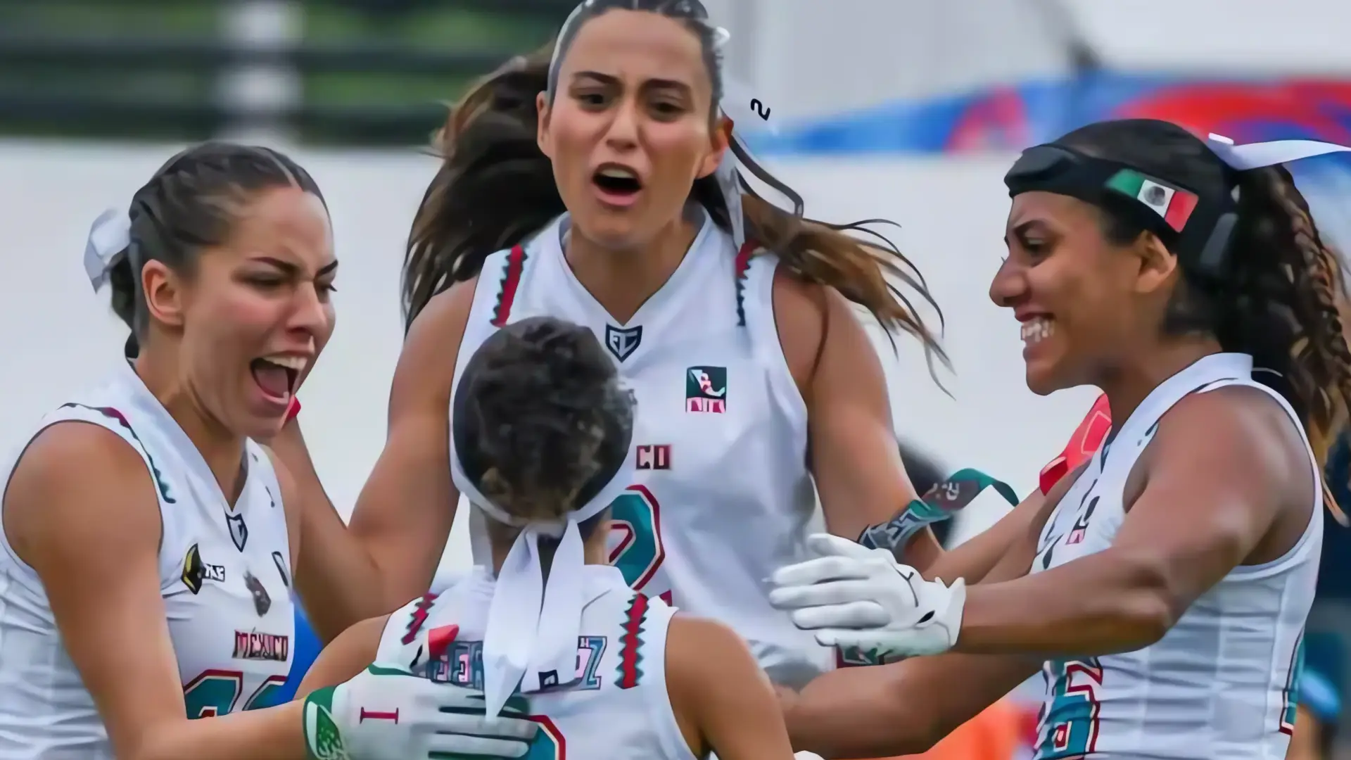 México vence a EUA con épica jugada para ganar oro en flag football
