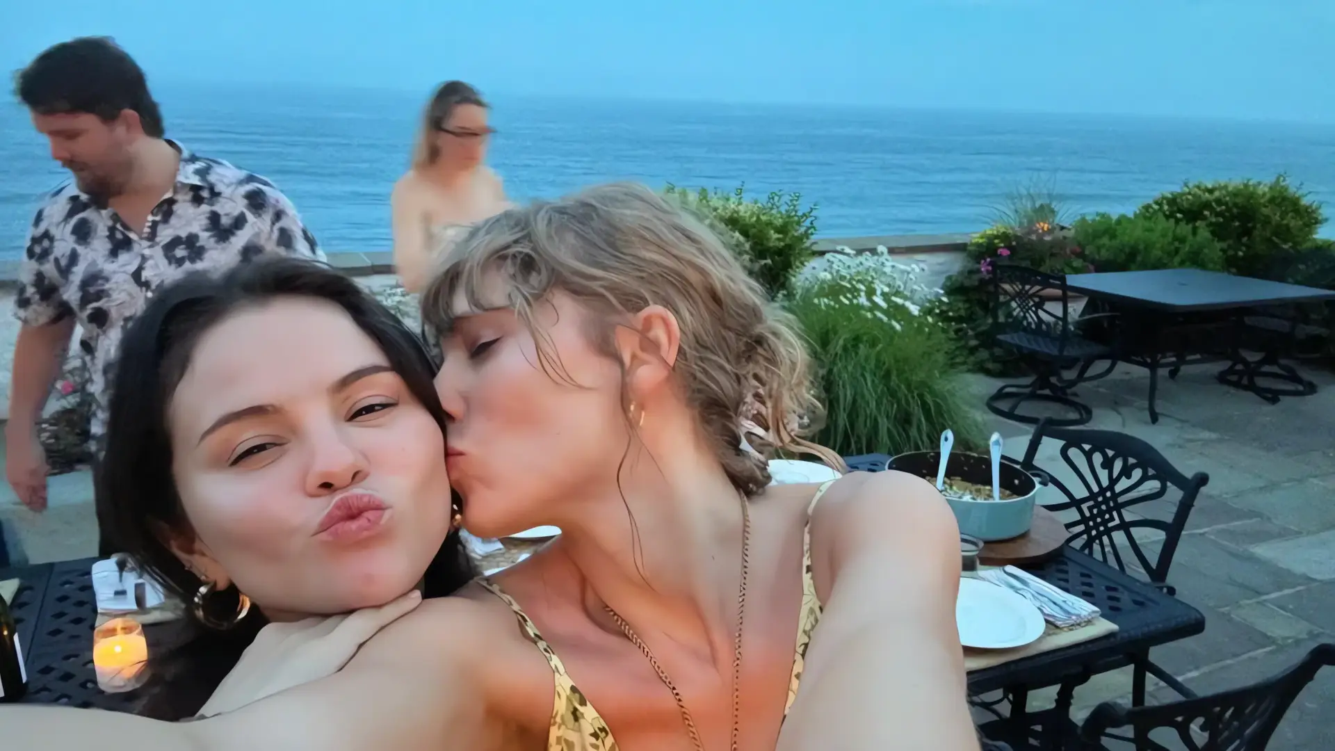 Taylor Swift y Travis Kelce, comprometidos: Selena Gomez reacciona
