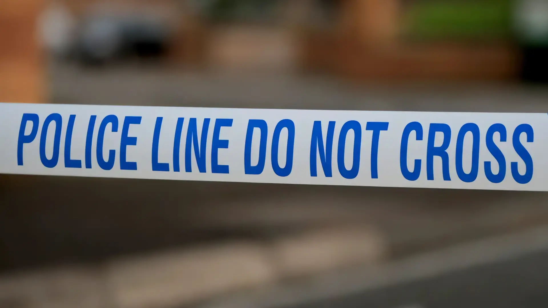 Dos policías heridos en tiroteo de Phoenix; sospechoso grave
