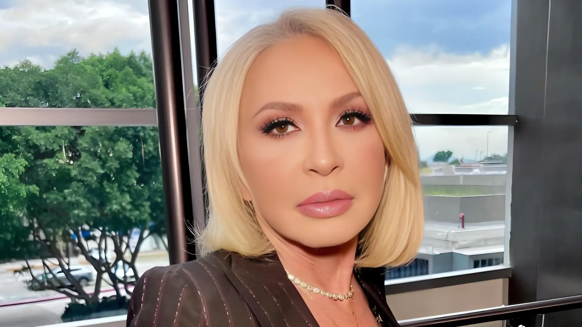 Laura Bozzo reaparece tras tratamiento médico y celebra: “Vuelvo a caminar y correr feliz”