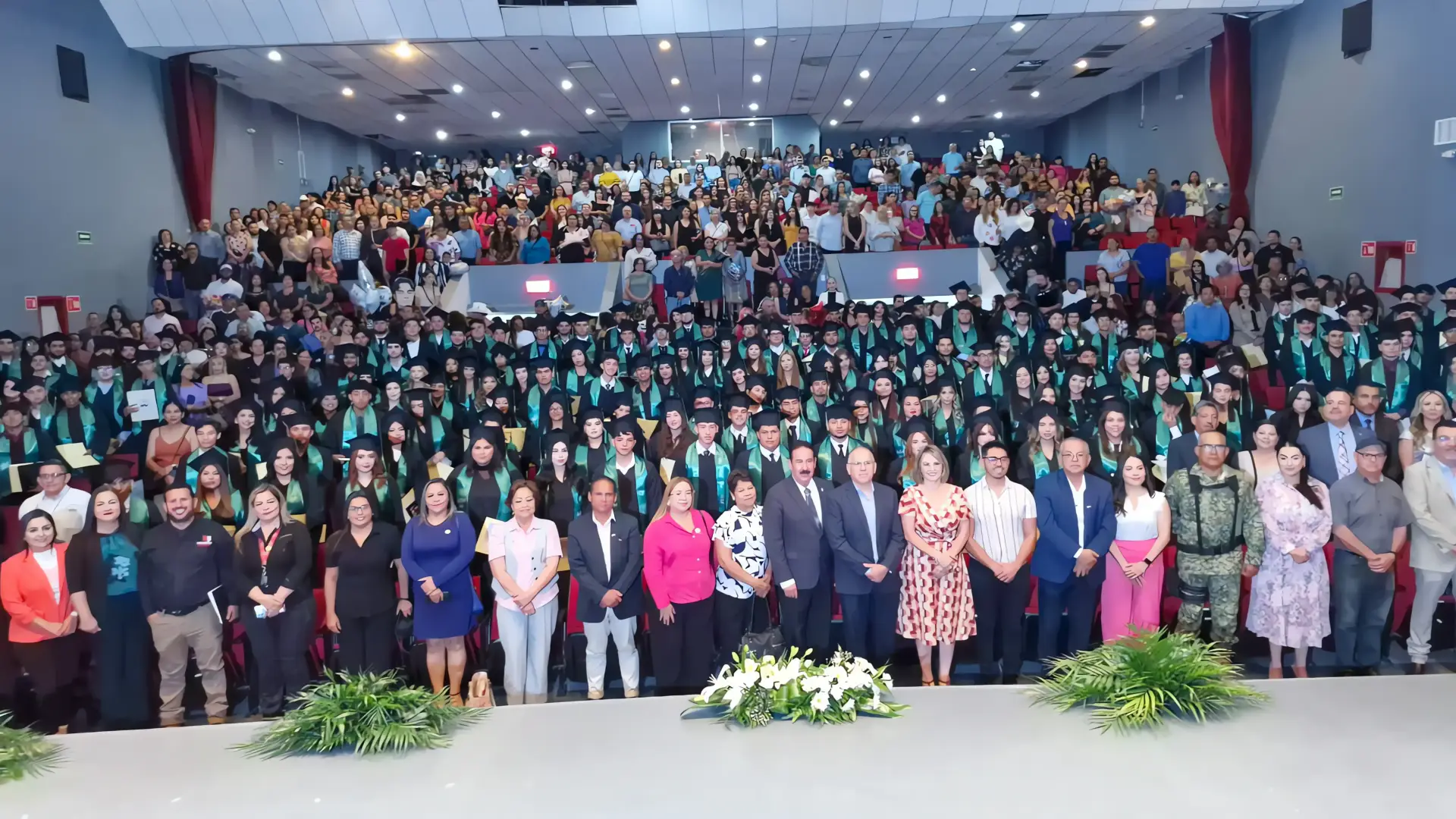 La Universidad Tecnológica de Nogales entrega 207 nuevos técnicos superiores universitarios