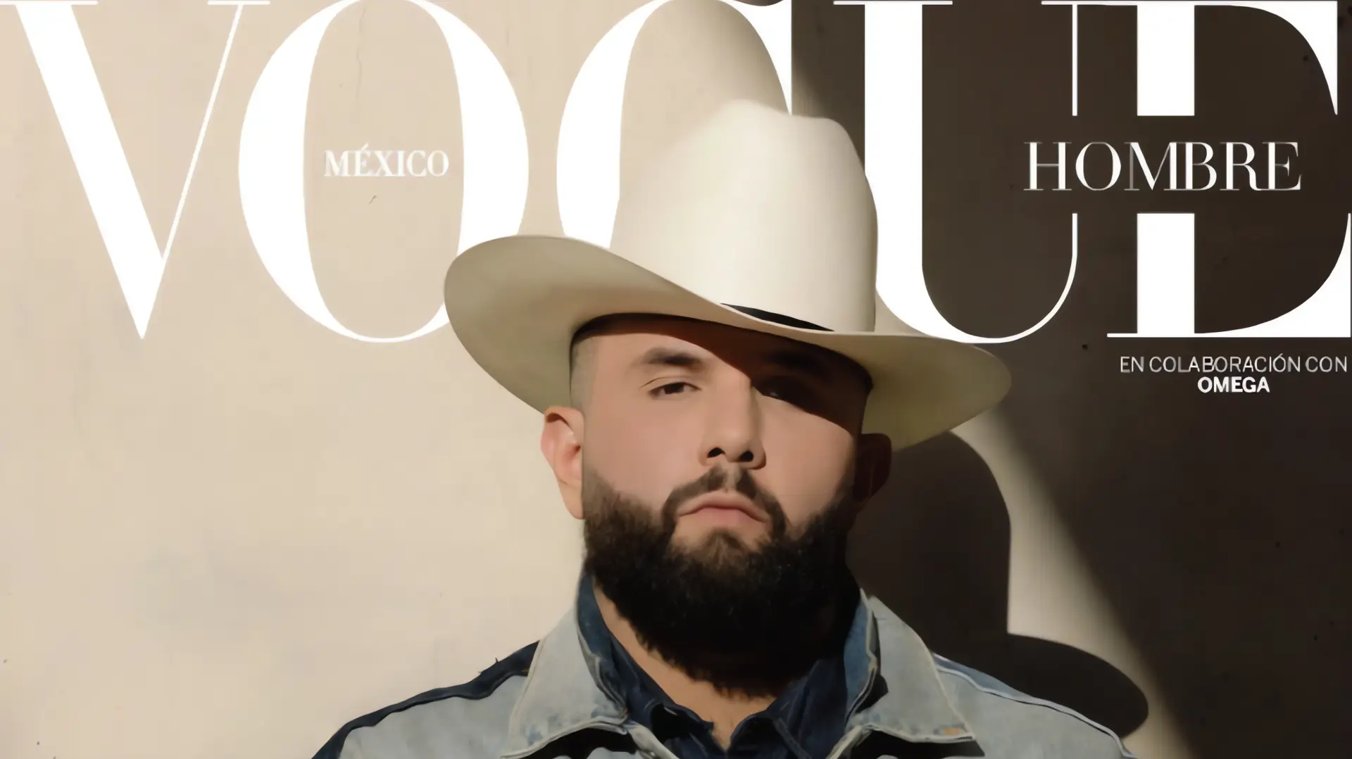 Carín León hace historia al protagonizar la portada de Vogue Hombre y rompe barreras del regional mexicano