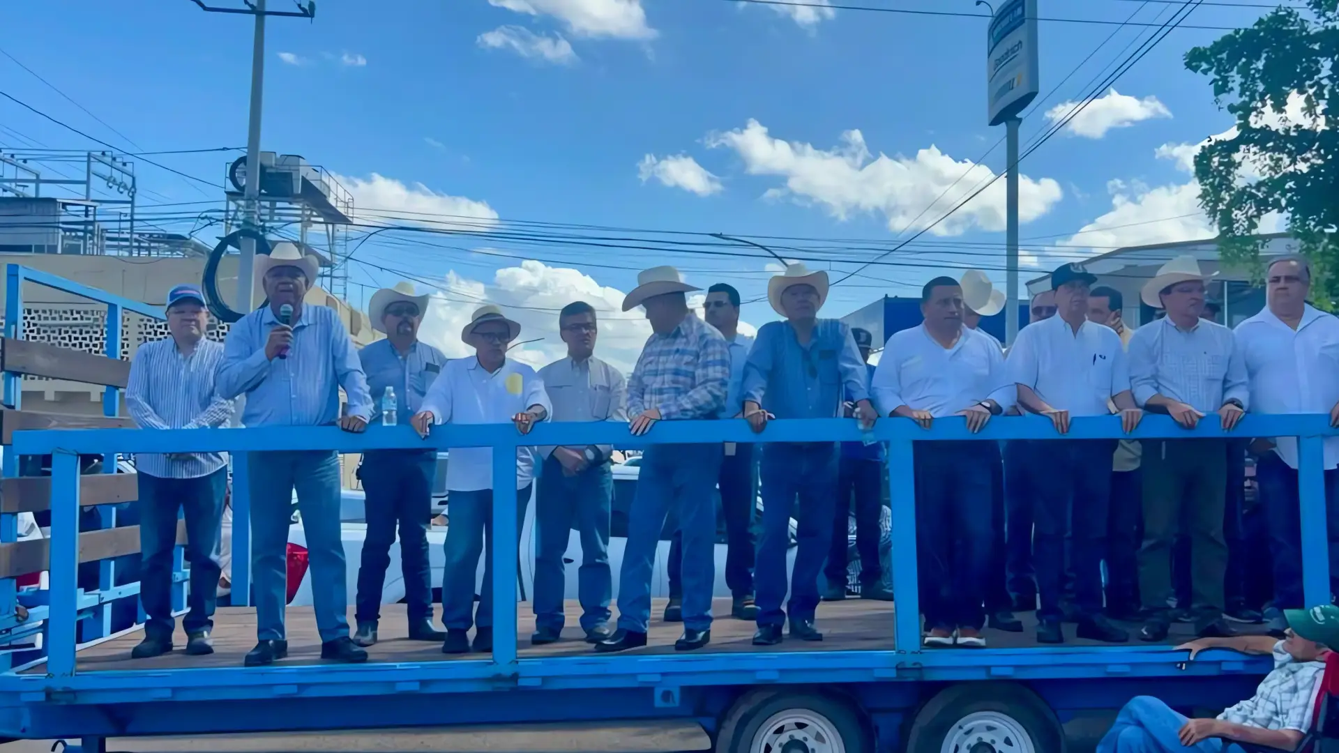 Alfonso Durazo asegura apoyo a productores agrícolas del sur de Sonora en medio de paro nacional