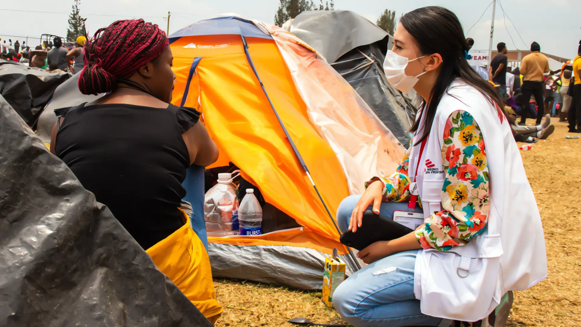 Desmantelan carpas del programa 'México te abraza' en frontera: Caída de encuentros migratorios y cambio de estrategia