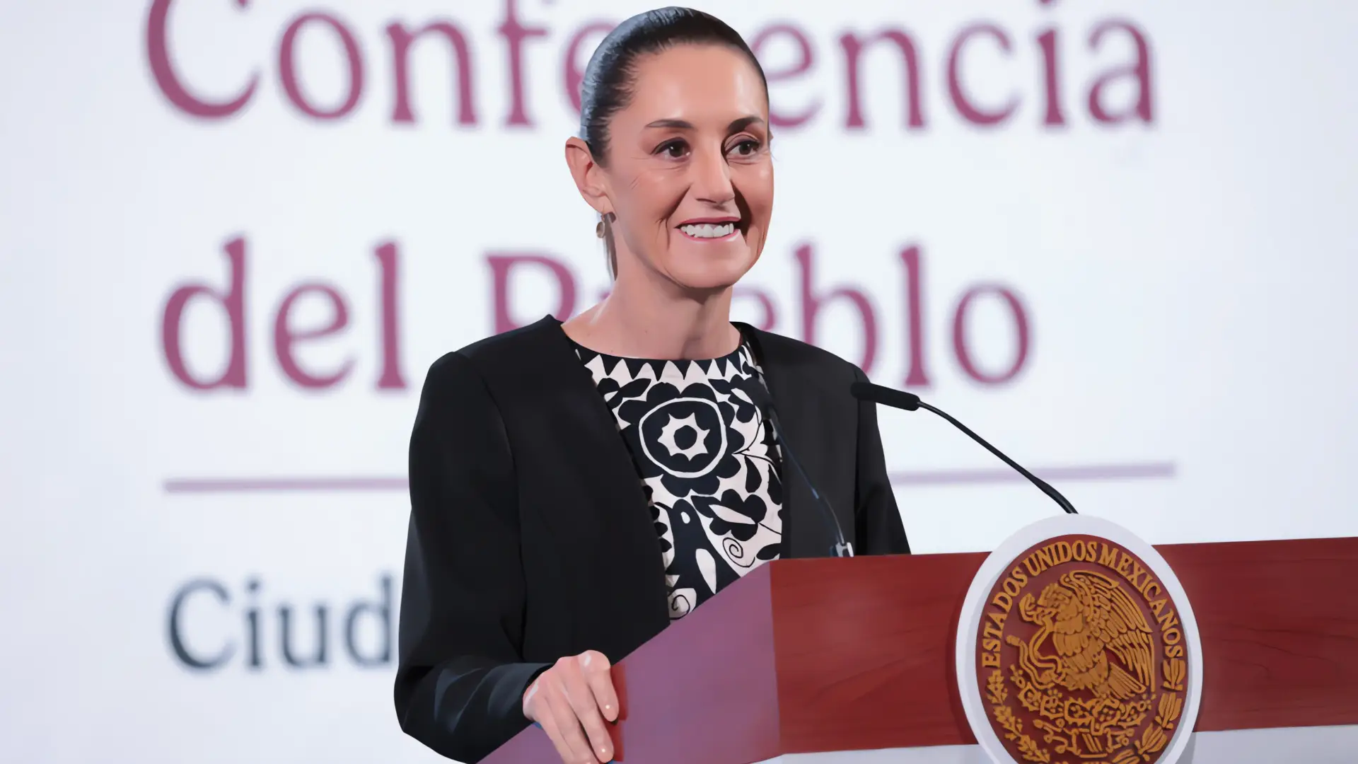 Sheinbaum Presenta Plan de Cuatro Ejes para Mitigar Desastres y Acelerar la Reconstrucción