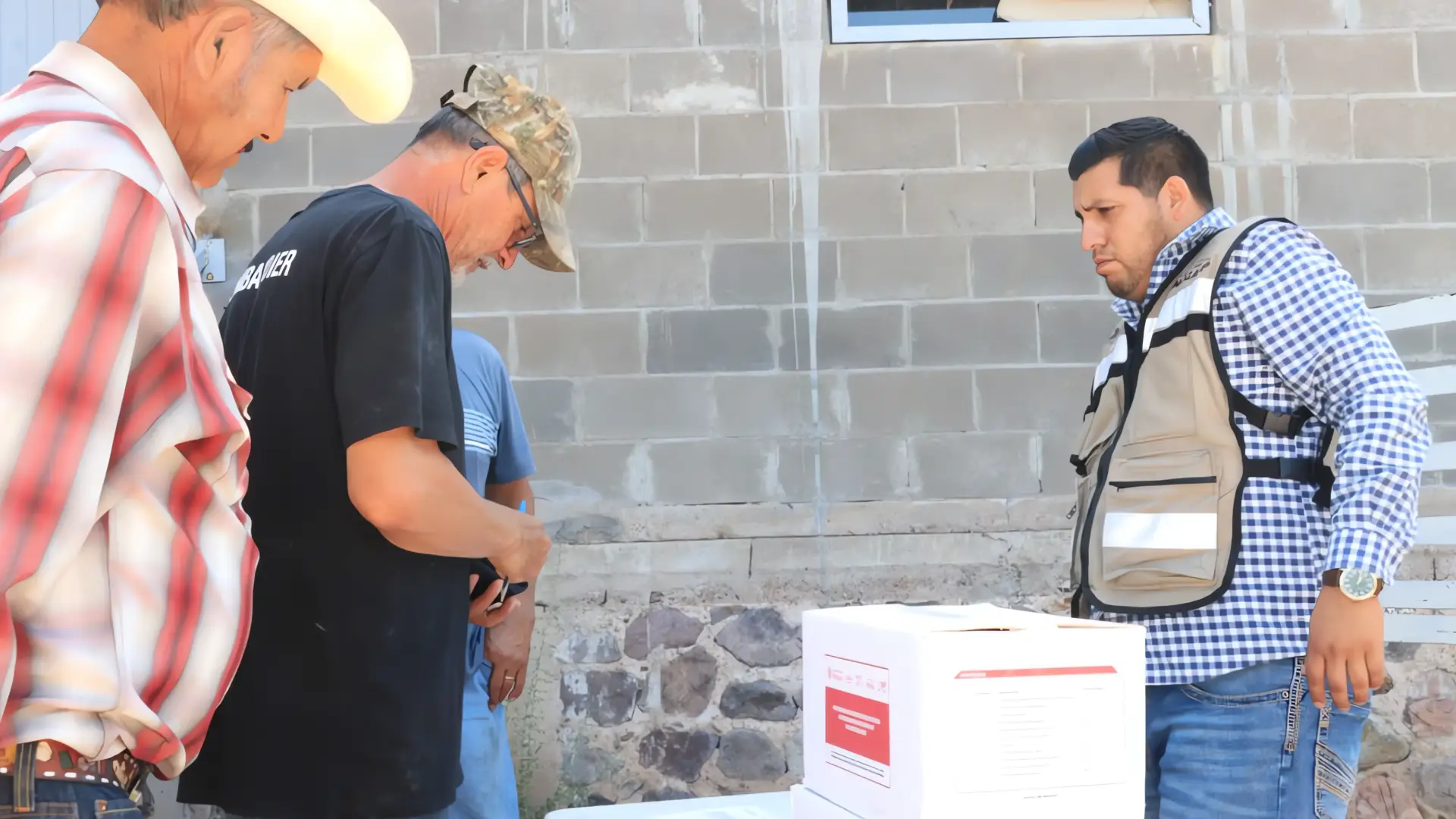 DIF Nogales entrega 31 apoyos alimentarios en el ejido La Arizona