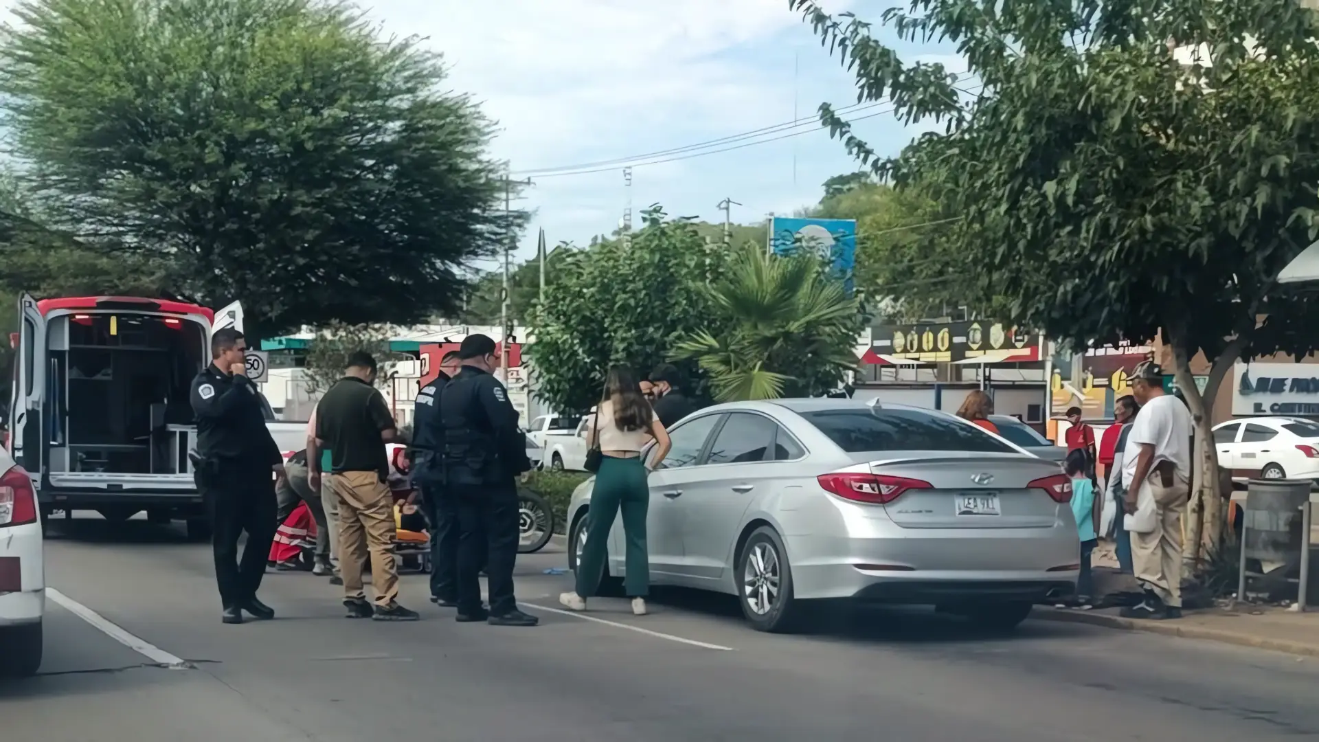 Atropellan a hombre de 30 años en cruce de Avenida Plutarco Elías Calles