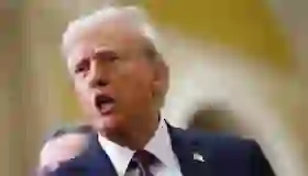 Trump afirma tener "control total" sobre el espacio aéreo iraní
