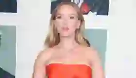 Scarlett Johansson estrena impactante nuevo look en Nueva York
