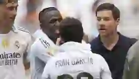 Alonso debuta con el Madrid entre dudas
