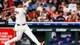 Houston completa barrida sobre Filadelfia con otra blanqueada
