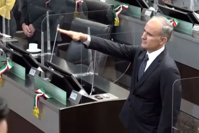 Protesta Jorge Luis Moreno como magistrado del STJ