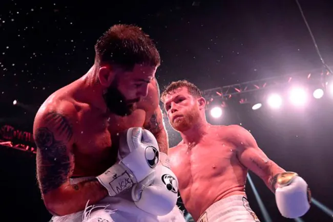De Caleb Plant al ‘Canelo’ durante su pelea: ‘Eres bastante bueno’