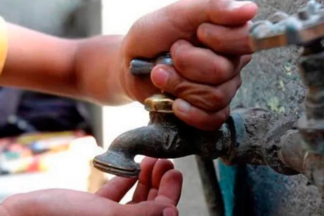 Reporta Oomapas falla técnica que genera desabasto de agua