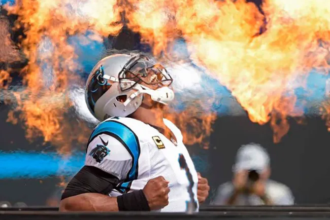 Cam Newton regresa a las Panteras