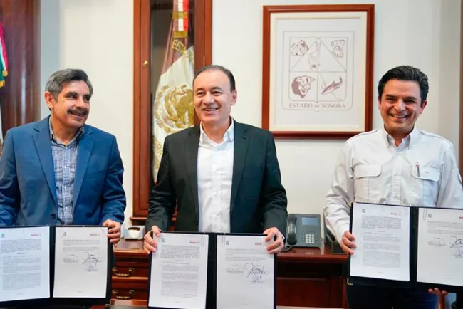 Abatirán rezago de especialistas