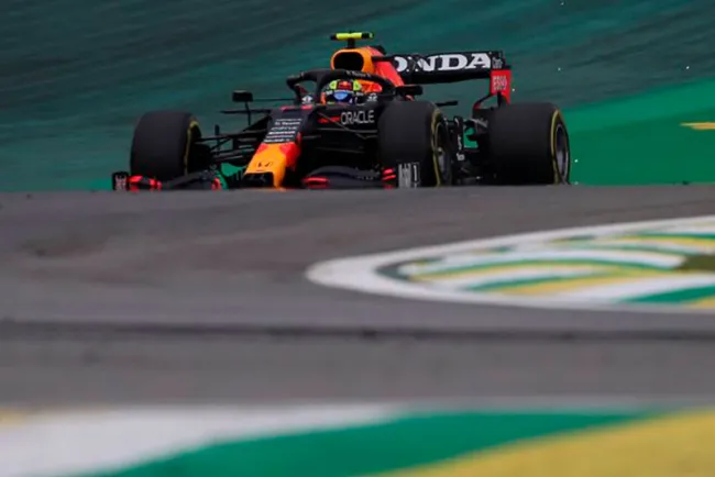 ‘Checo’ Pérez, tercero en 1a práctica del GP de Brasil