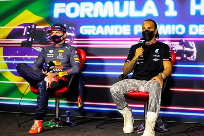 Mercedes busca sacarle puntos 'en la mesa' a Verstappen