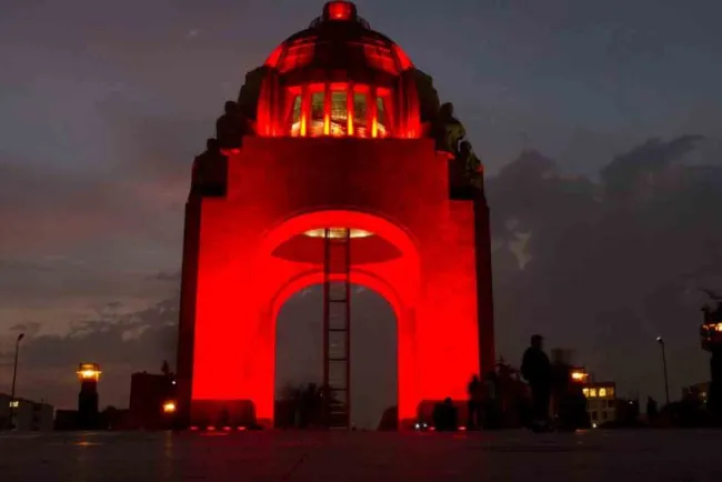 Trasladarán restos mortuorios al Mausoleo del Monumento a la Revolución