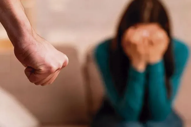 Sufren mujeres violencia en el hogar