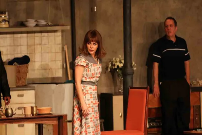 ‘Sola en la oscuridad’ da su tercera llamada, el crimen y el suspenso llega al teatro