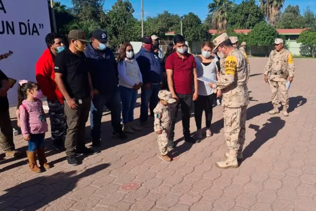 Realizan ceremonia Soldado por un Día