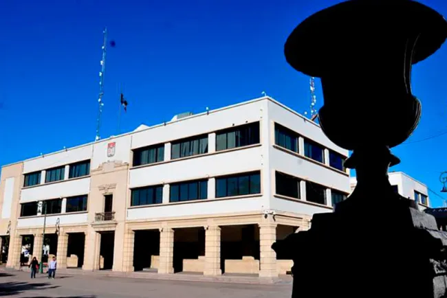 Deben funcionarios predial, agua y multas