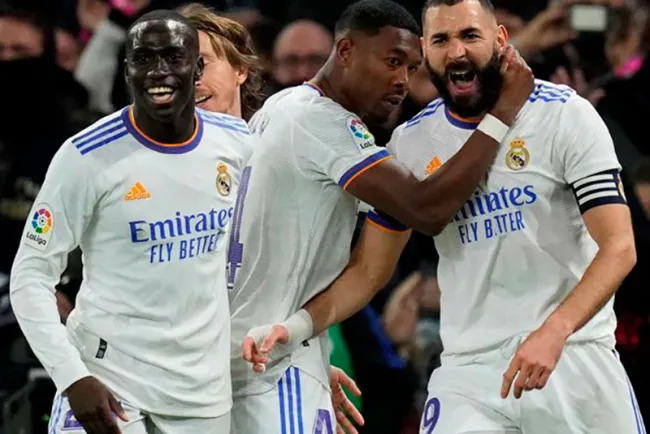 Real Madrid se lleva el derbi y se afianza como líder