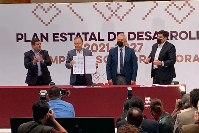 Presenta ADM Plan de Desarrollo