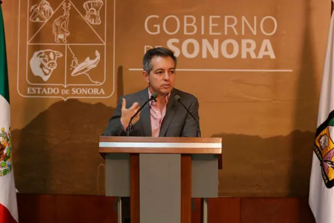 Tiene estado deuda a corto plazo