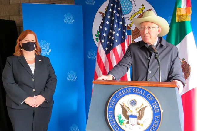 Visita Nogales embajador de EU