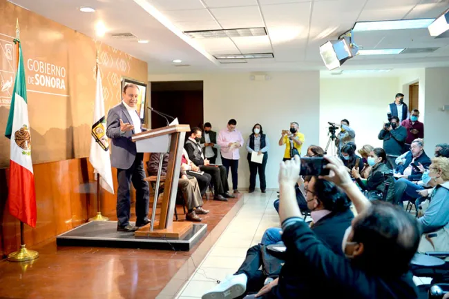 Llama ADM a mantener la paz