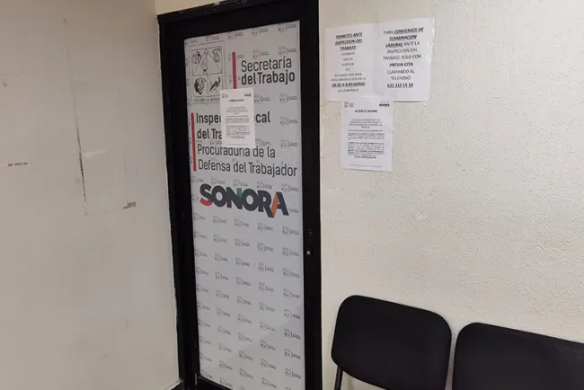 Incumplen con horarios