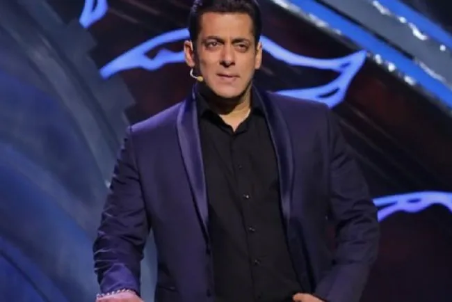 Salman Khan, estrella de Bollywood, sobrevive a doble mordedura de serpiente