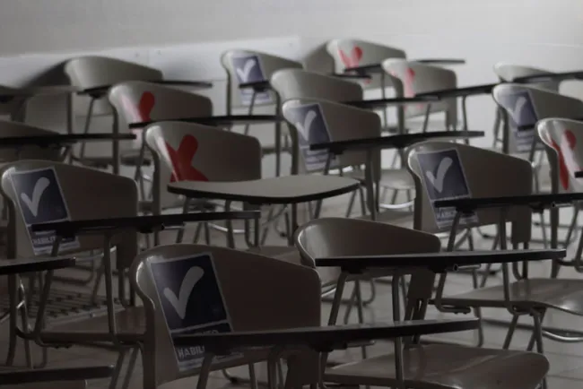 Primera ola de contagios de covid-19 'pegó duro' a personal educativo