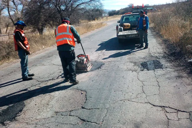 Dan mantenimiento a camino a Mascareñas