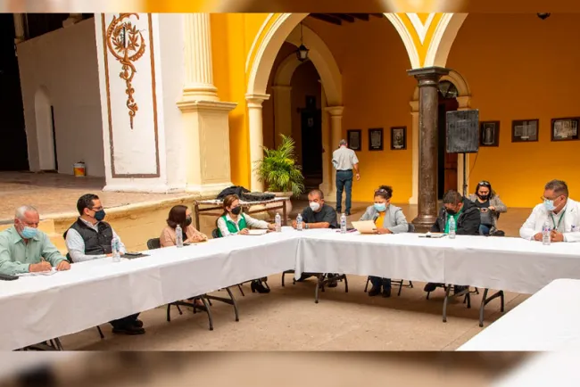 Activa Salud operativo especial en Álamos