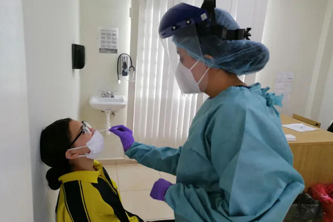 Incrementan contagios de estudiantes